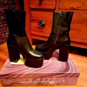 Worn once Jeffrey Campbell Platform Black Ankle Boots